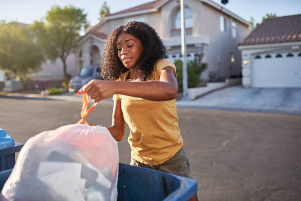 Best Affordable Junk Removal Services  in Eastpointe, MI