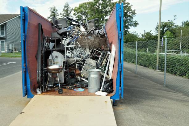 Best Professional Junk Removal  in Eastpointe, MI